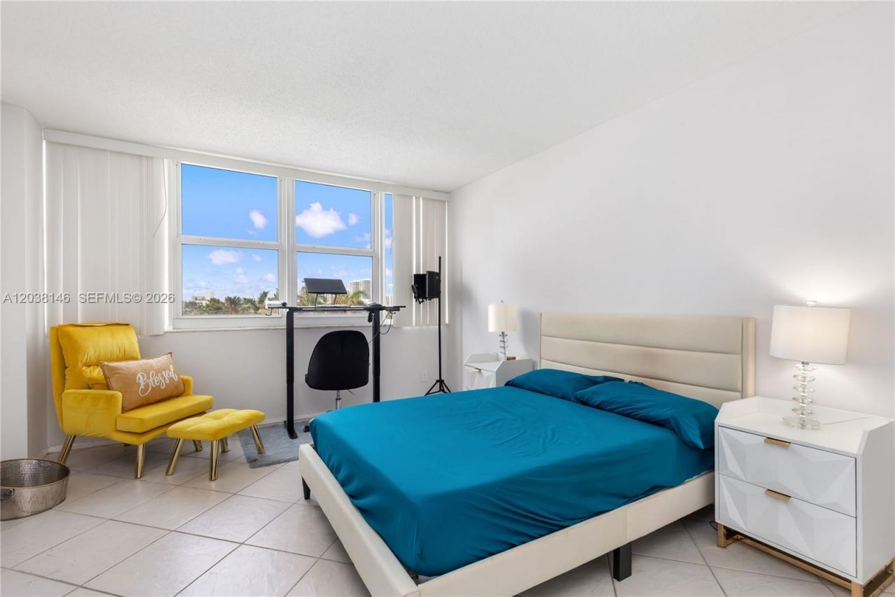 2030 S Ocean Dr , Unit 307, Hallandale Beach, FL 33009 Photo