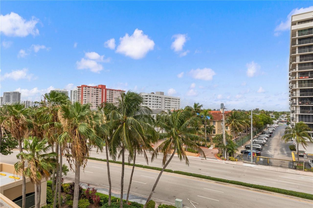2030 S Ocean Dr , Unit 307, Hallandale Beach, FL 33009 Photo