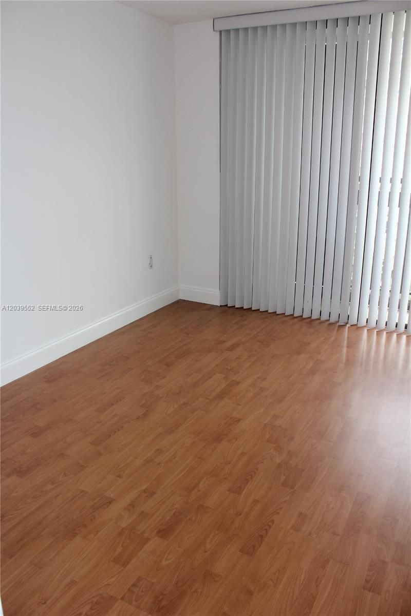 2333 Brickell Ave , Unit 1004, Miami, FL 33129 Photo