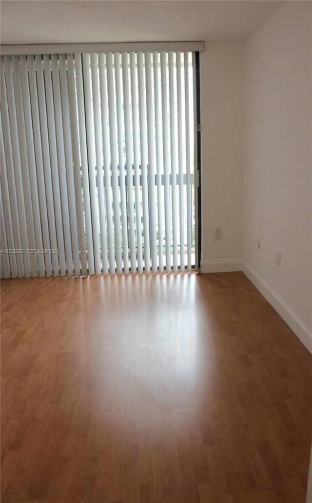 2333 Brickell Ave , Unit 1004, Miami, FL 33129 Photo