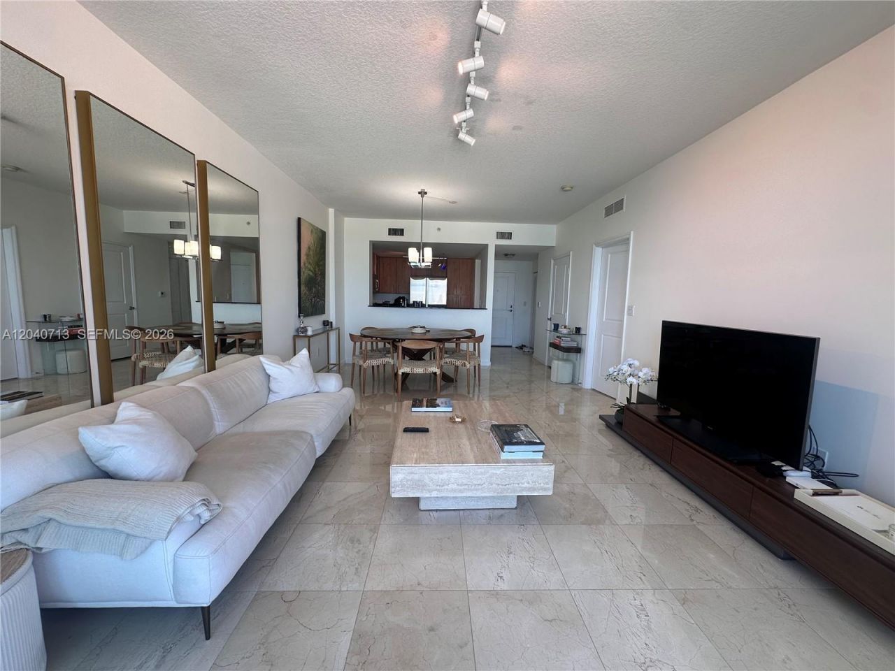 7900 Harbor Island Dr, Unit 1424, North Bay Village, FL 33141 Photo