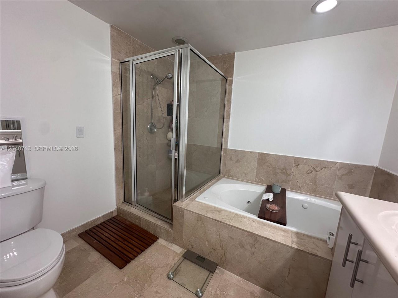 7900 Harbor Island Dr, Unit 1424, North Bay Village, FL 33141 Photo