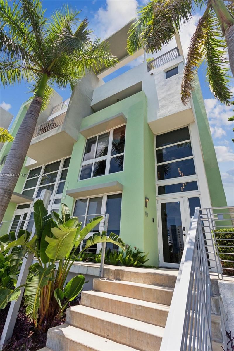 101 N Shore Dr, Unit 101, Miami Beach, FL 33141 Photo
