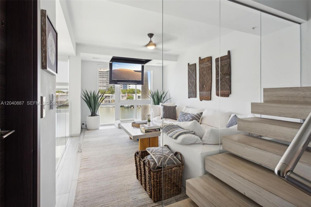 101 N Shore Dr, Unit 101, Miami Beach, FL 33141 Photo