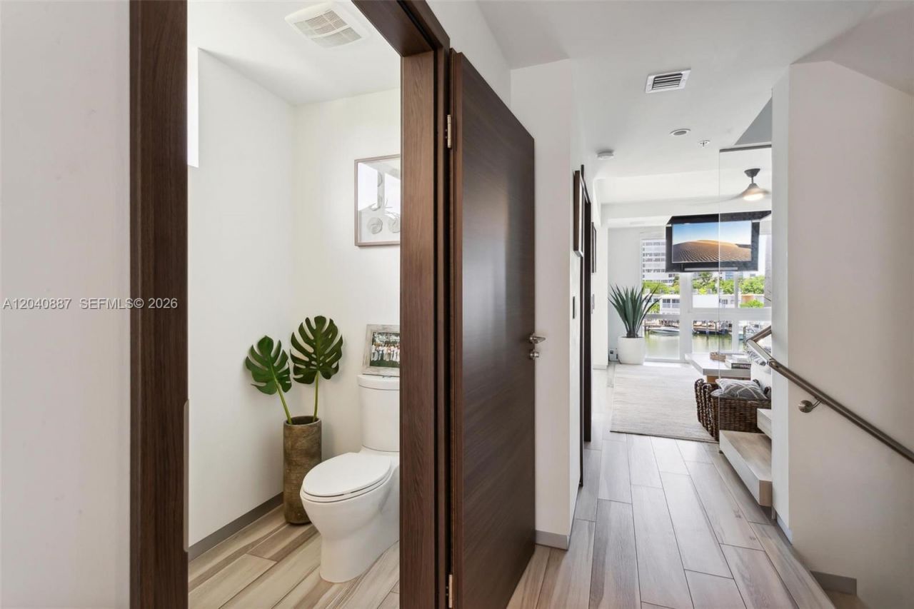 101 N Shore Dr, Unit 101, Miami Beach, FL 33141 Photo
