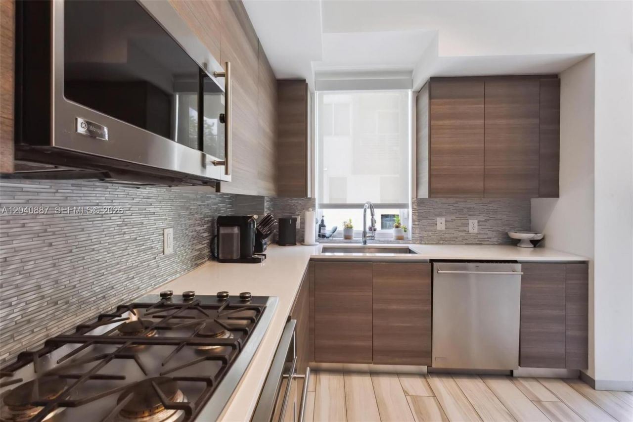 101 N Shore Dr, Unit 101, Miami Beach, FL 33141 Photo