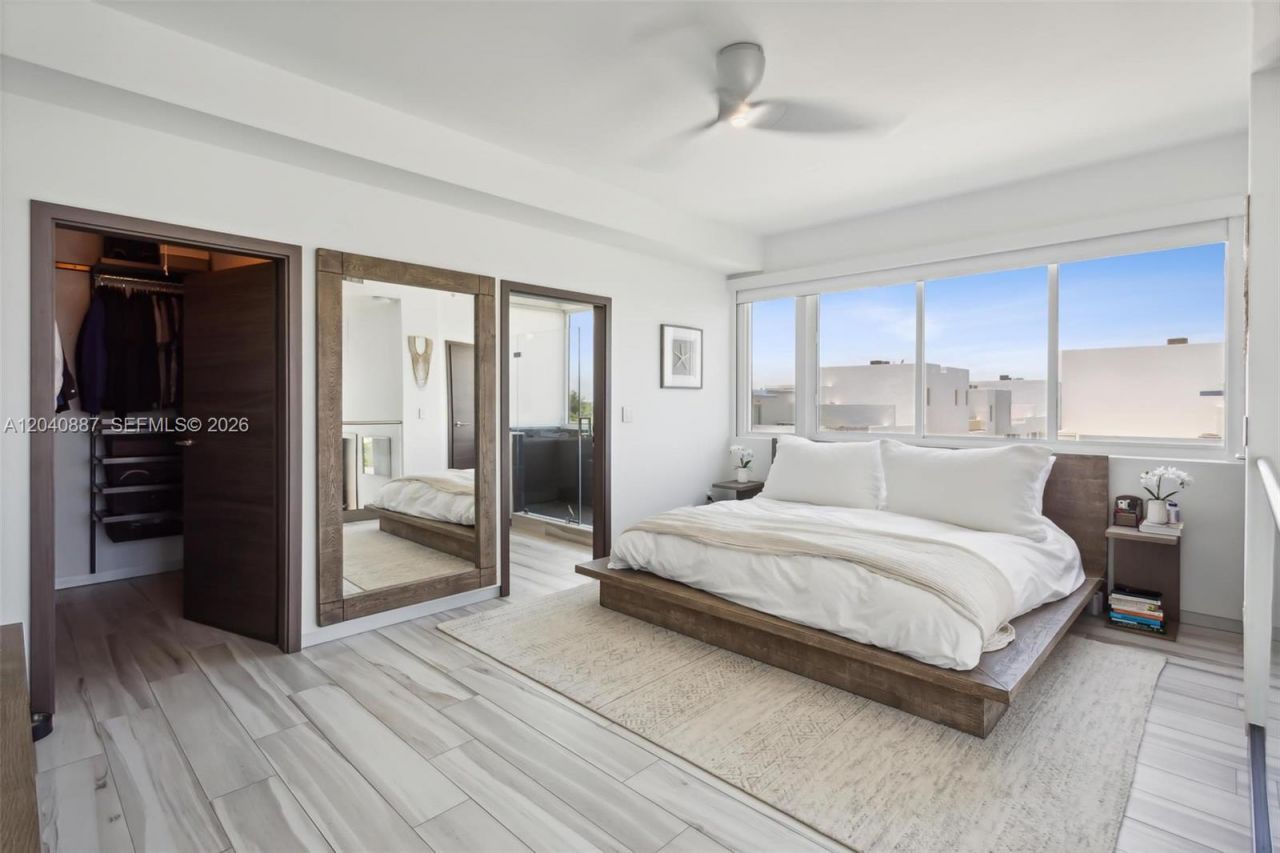 101 N Shore Dr, Unit 101, Miami Beach, FL 33141 Photo