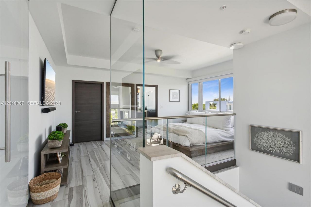 101 N Shore Dr, Unit 101, Miami Beach, FL 33141 Photo