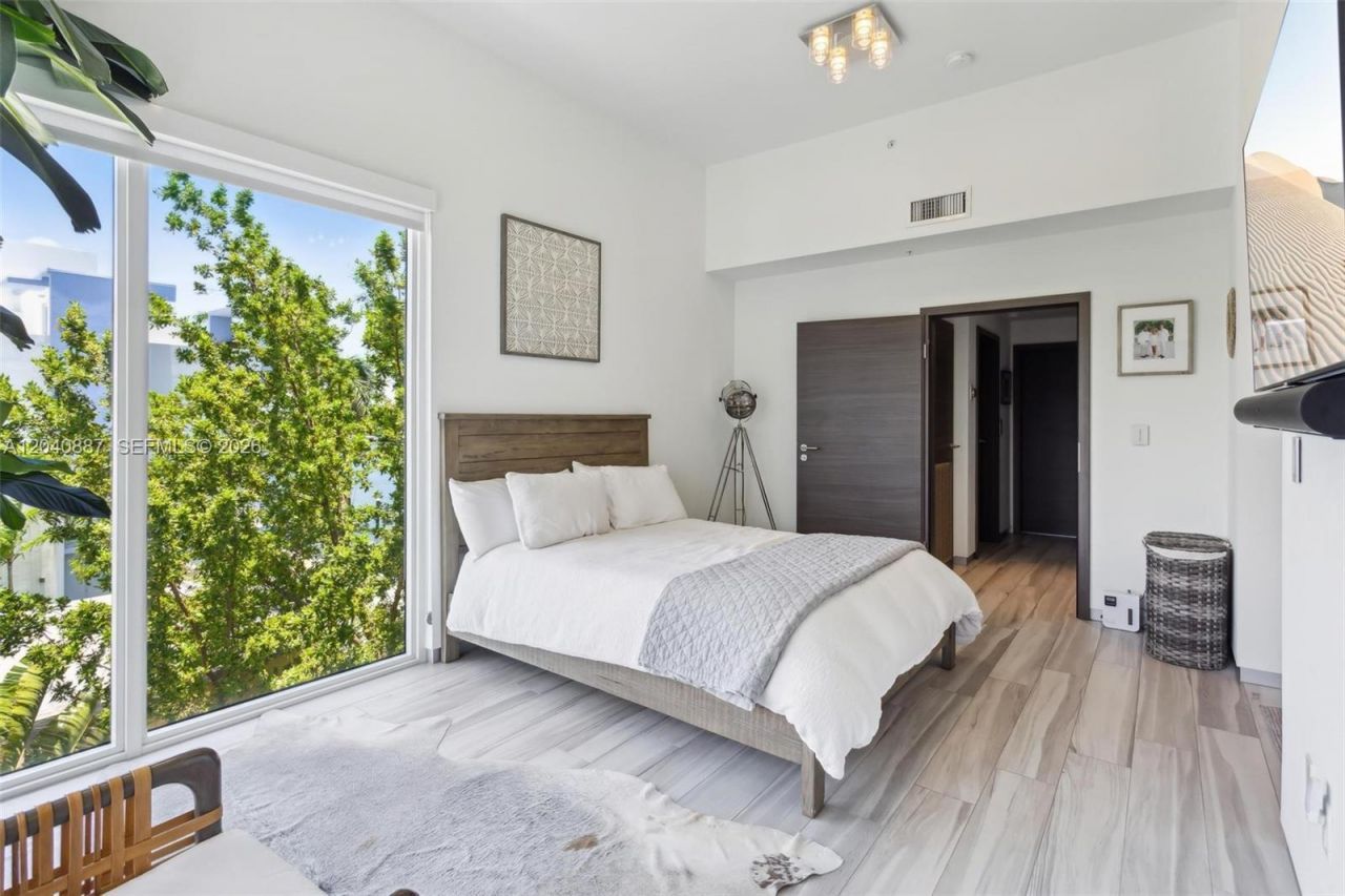 101 N Shore Dr, Unit 101, Miami Beach, FL 33141 Photo