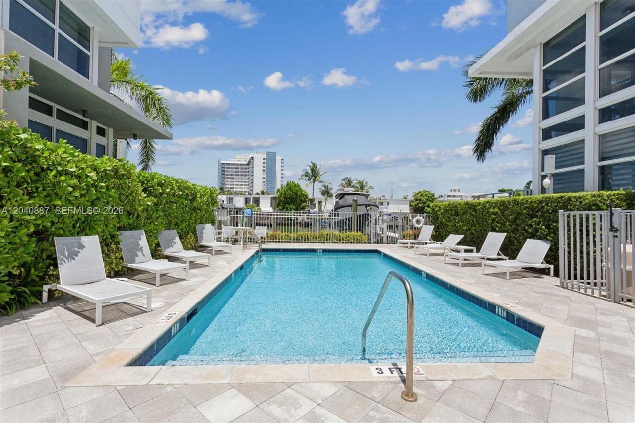 101 N Shore Dr, Unit 101, Miami Beach, FL 33141 Photo