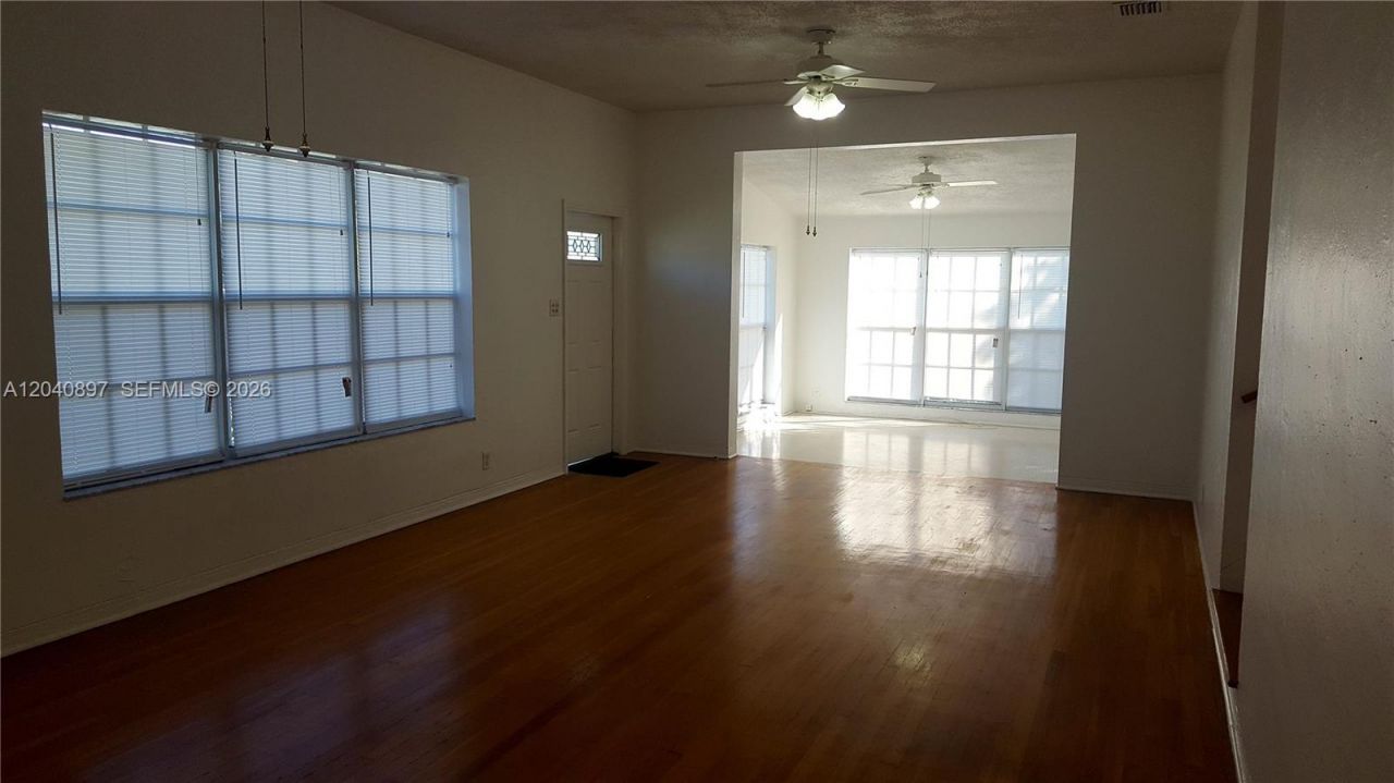 7900 SW 22nd St , Miami, FL 33155 Photo