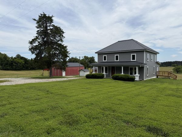 1974 County Road 5800 , Willow Springs, MO 65793