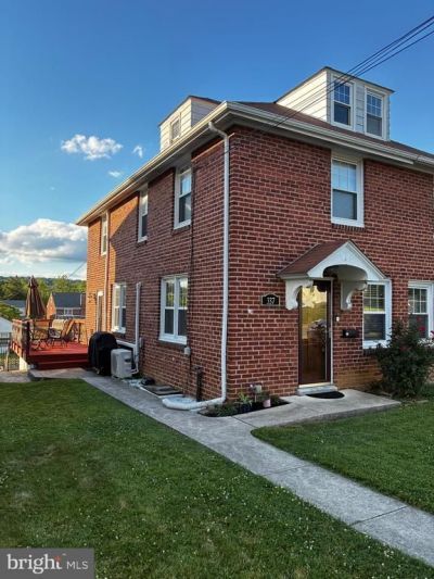 337 W PENNSYLVANIA AVENUE, DOWNINGTOWN, PA 19335