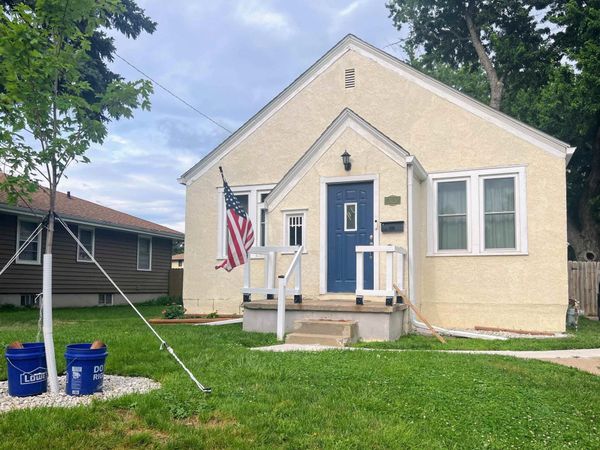 2626 S CECELIA ST, Sioux City, IA 51106