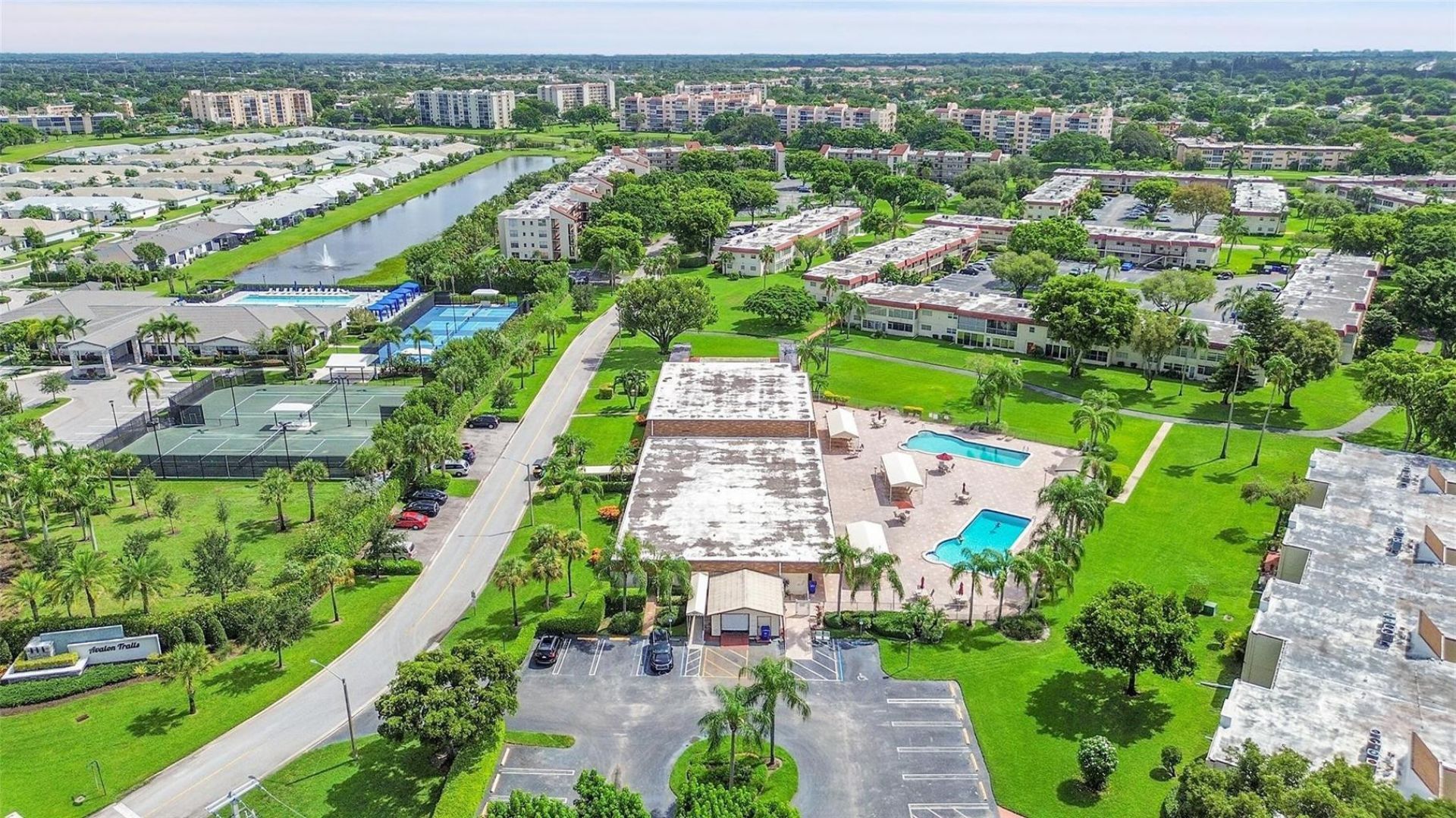 23 Abbey Lane, Unit 202, Delray Beach, FL 33446 Photo