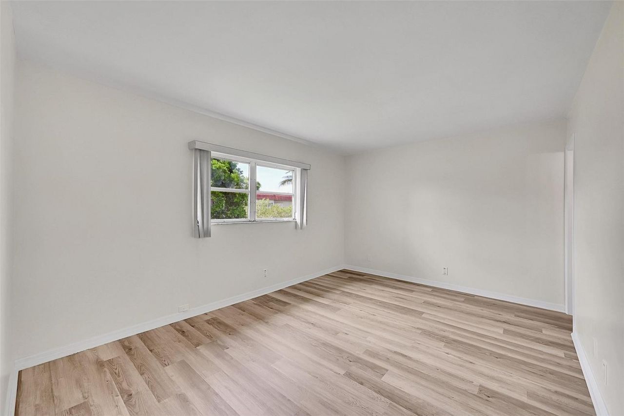 23 Abbey Lane, Unit 202, Delray Beach, FL 33446 Photo