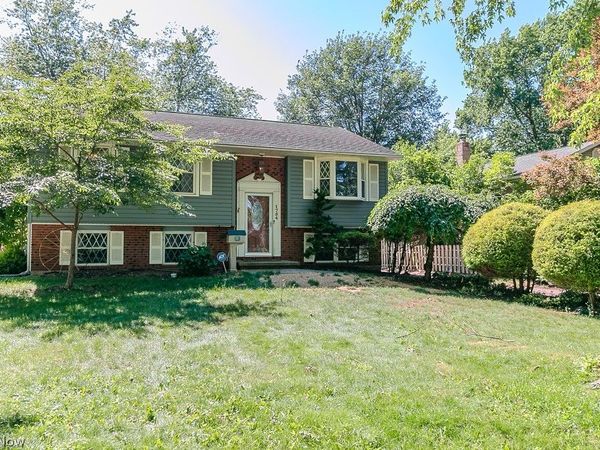 1754 Benjamin Road , Madison, OH 44057