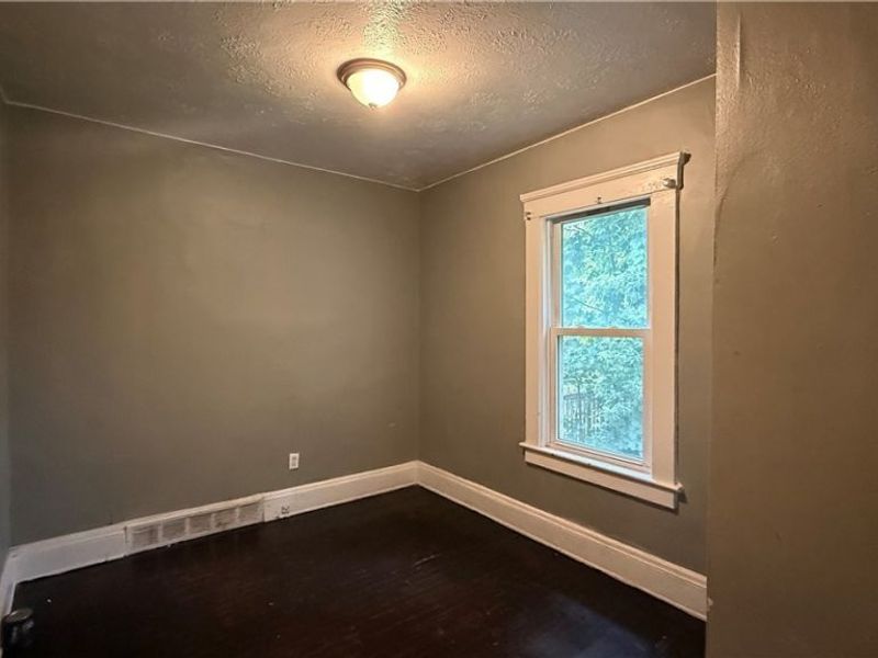 12607 Watterson Avenue, Cleveland, OH 44105 Photo 6