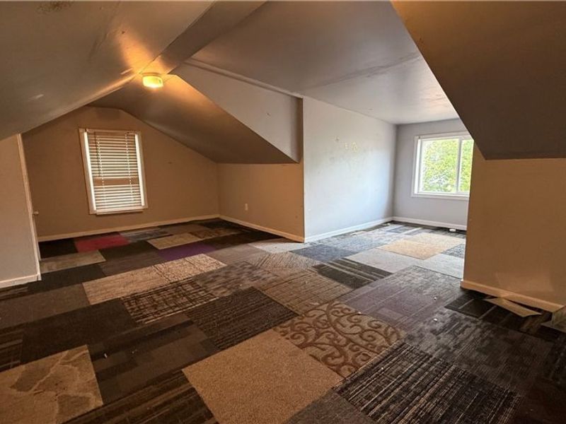 12607 Watterson Avenue, Cleveland, OH 44105 Photo 9