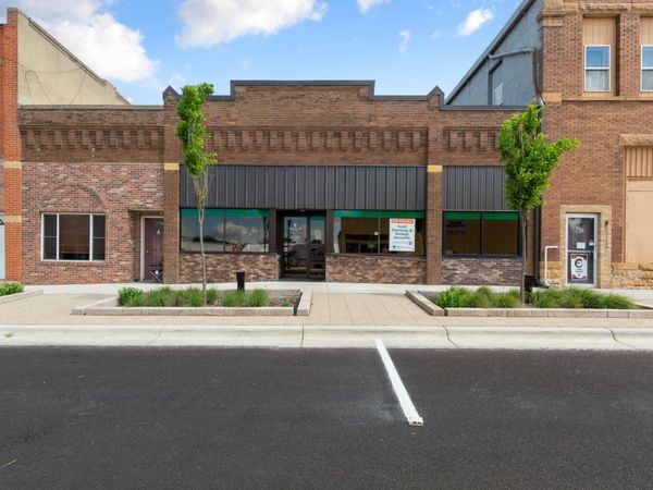 120 E 2nd Street , Winthrop, MN 55396