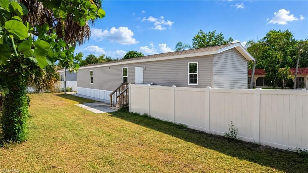21190 Cypress Park Cir, Estero, FL 33928 Photo