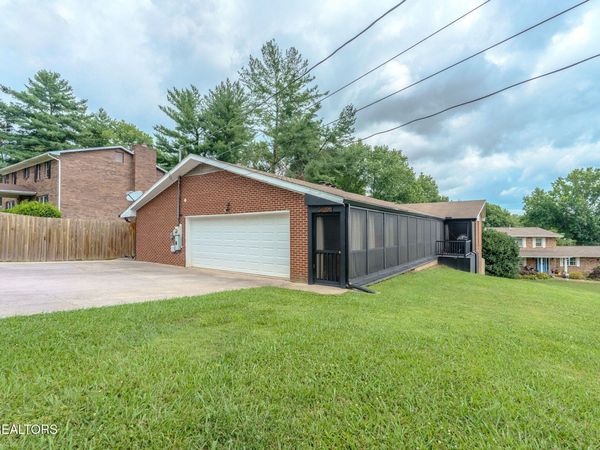 1414 Rosalyn Drive, Knoxville, TN 37914