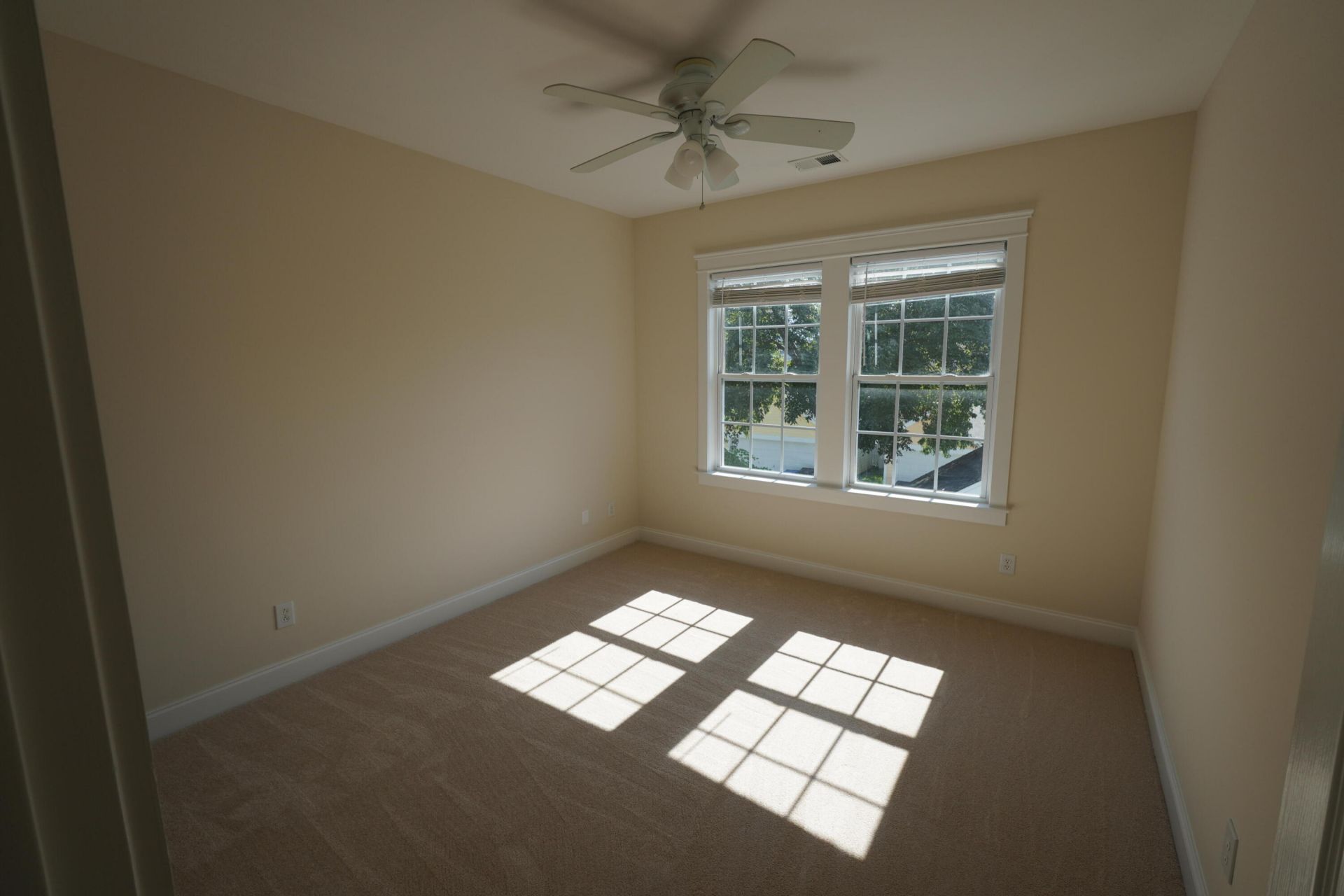 309 White Gables Drive Photo 27