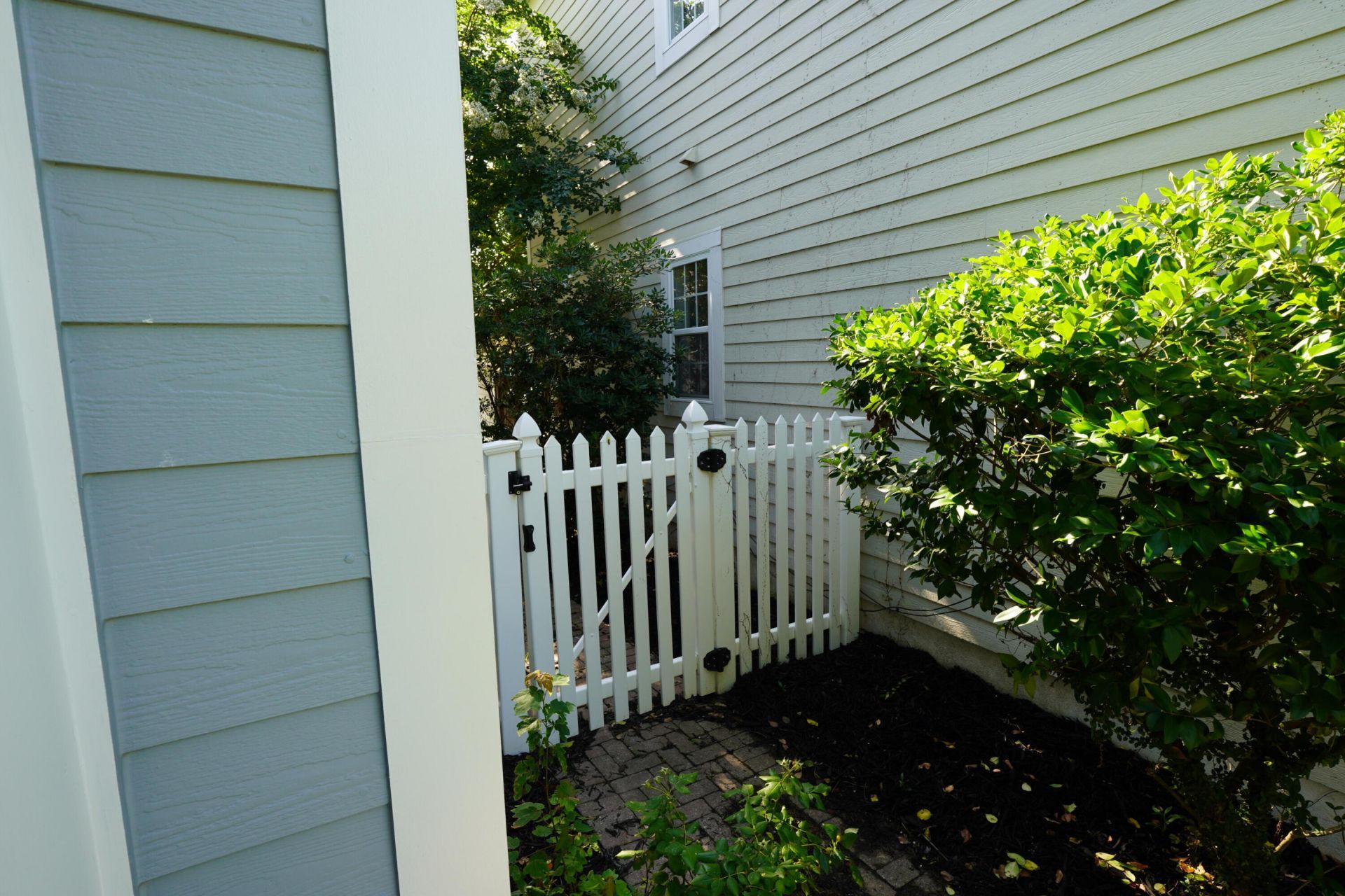 309 White Gables Drive Photo 4