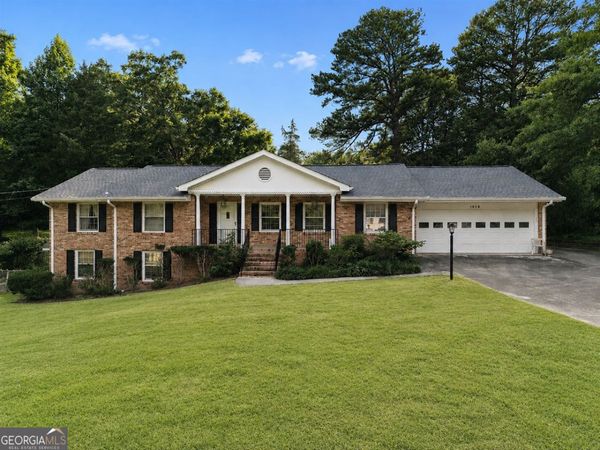 1828 Wiggins Circle SW, Conyers, GA 30094