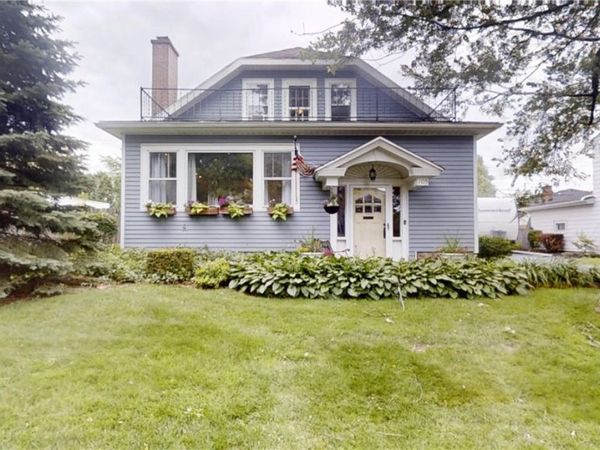105 Hyledge Dr , Amherst, NY 14226