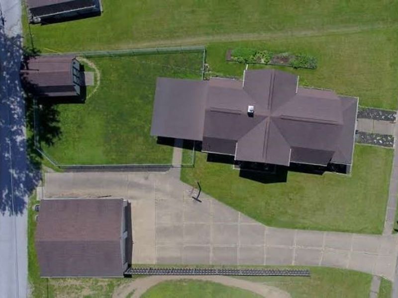 976 N Main Street, Killbuck, OH 44637 Photo 4