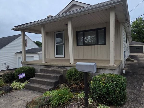 636 Lincoln Avenue, Struthers, OH 44471