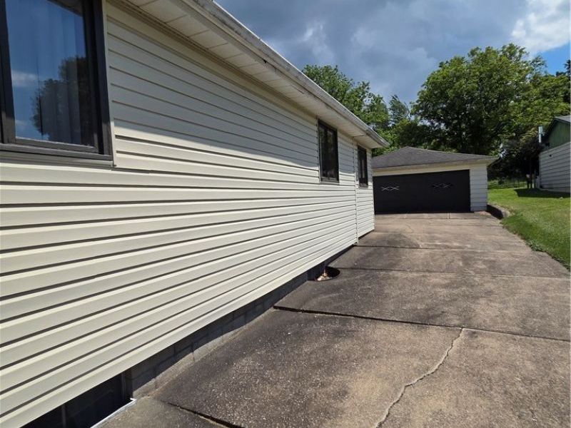 636 Lincoln Avenue, Struthers, OH 44471 Photo 4