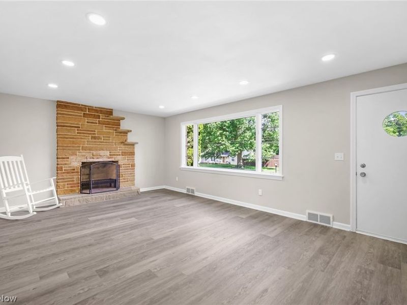 1410 48th Street NW, Canton, OH 44709 Photo 3
