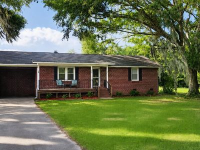 124 Whistling Swan Road, Elloree, SC 29047