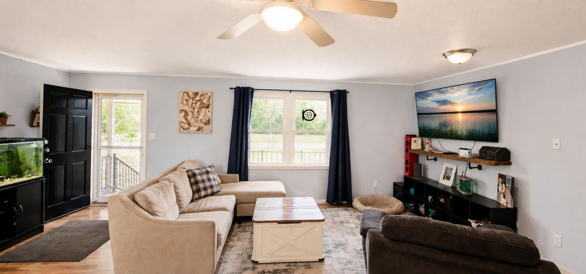 124 Whistling Swan Road Photo 12