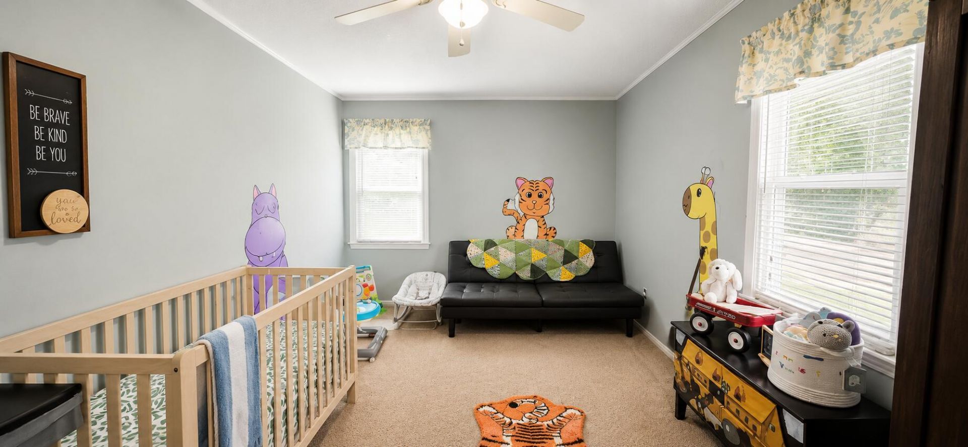 124 Whistling Swan Road Photo 20