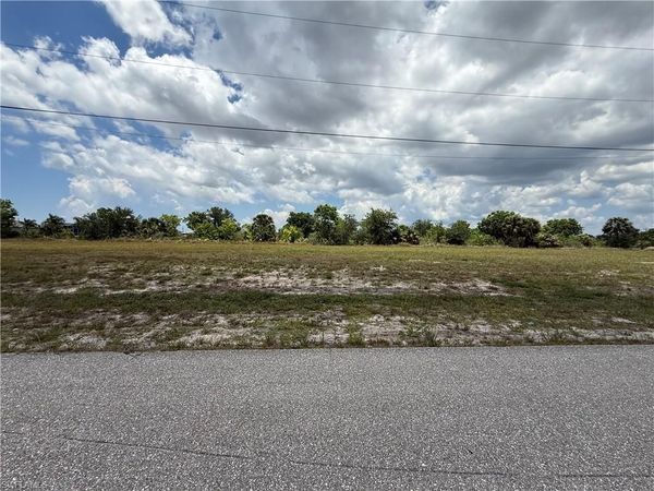 1729 NW 8th TER , CAPE CORAL, FL 33993