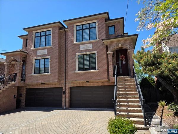 527 Roff Avenue B, PALISADES PARK, NJ 07650