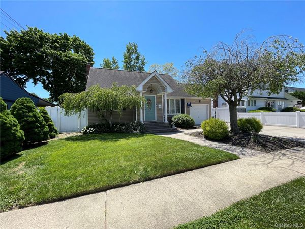 36 34th Street , Copiague, NY 11726