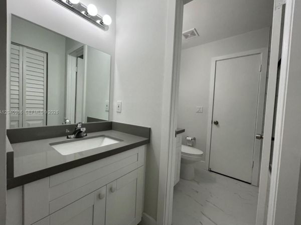 6854 NW 173rd Dr , Unit 209, Hialeah, FL 33015