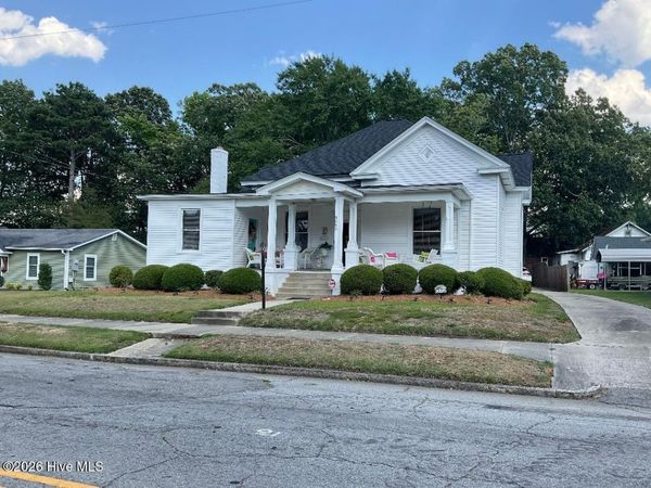 3643 N Main Street , Farmville, NC 27828