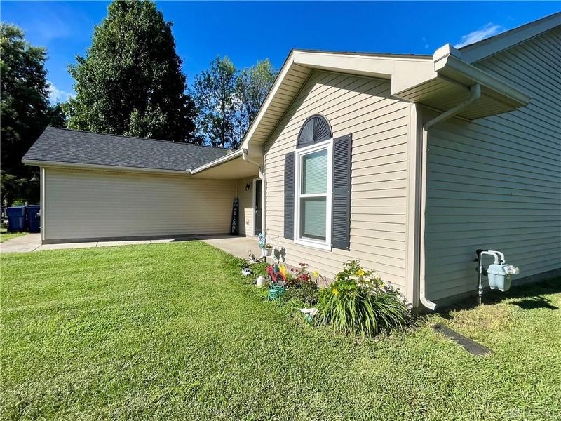 584 Skodborg Drive, Eaton, OH 45320 Photo 4
