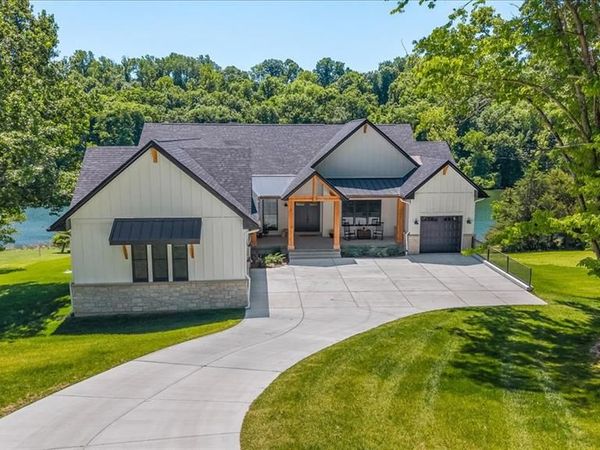4444 Augusta Shores Drive , Augusta, MO 63332