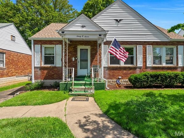 9007 Osage Lane, St Louis, MO 63114