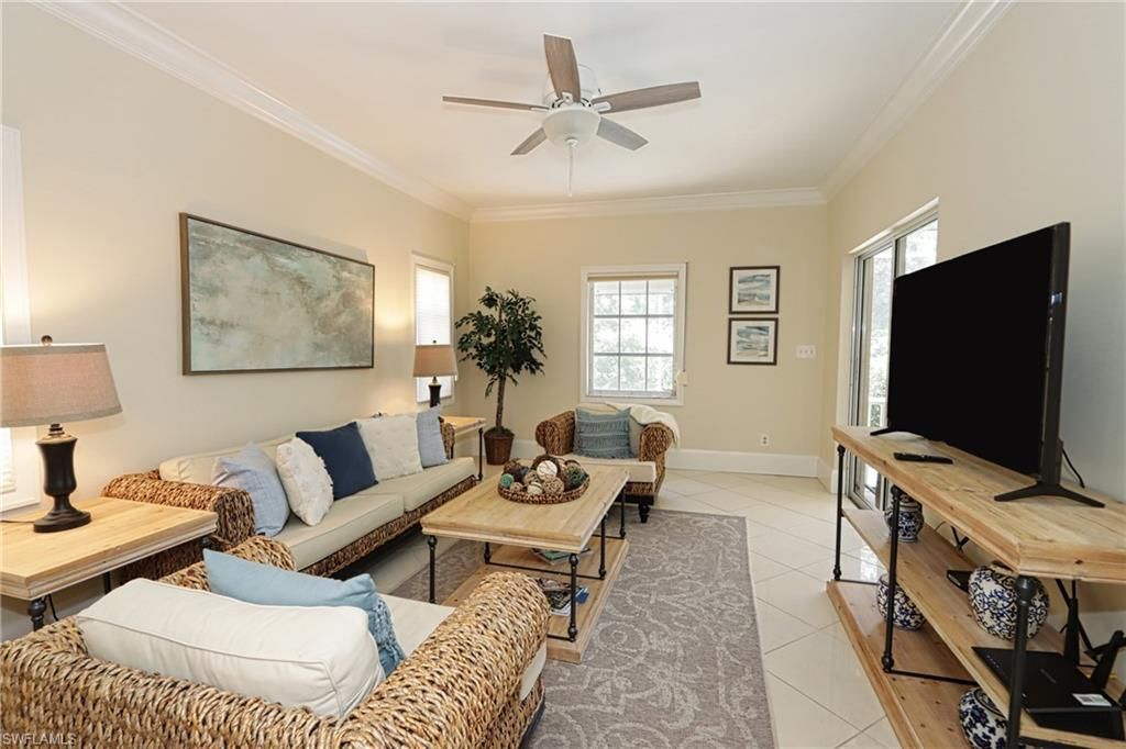 5916 Chanteclair Dr, Unit 8, Naples, FL 34108 Photo
