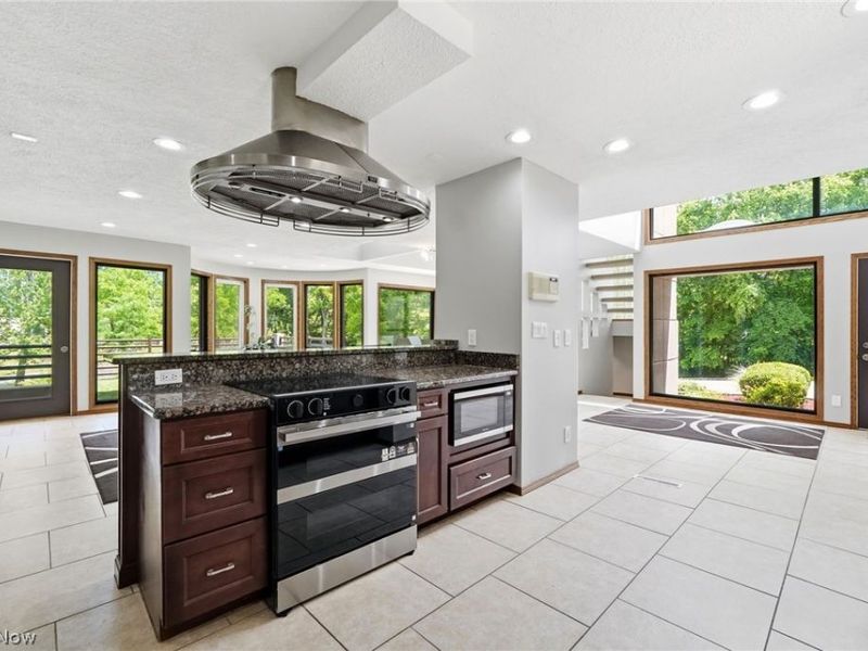 13601 Royalton Road, Strongsville, OH 44136 Photo 19