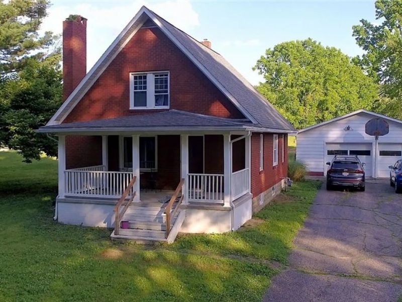 9778 CR 622, Killbuck, OH 44637 Photo 1