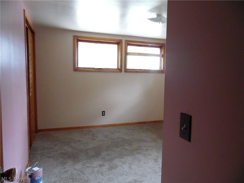 211 Clara Court, Louisville, OH 44641 Photo 12