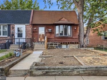 146 ERVIN AVENUE, LINWOOD, PA 19061